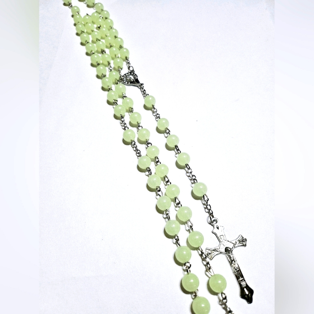 NEW glow in the dark rosary